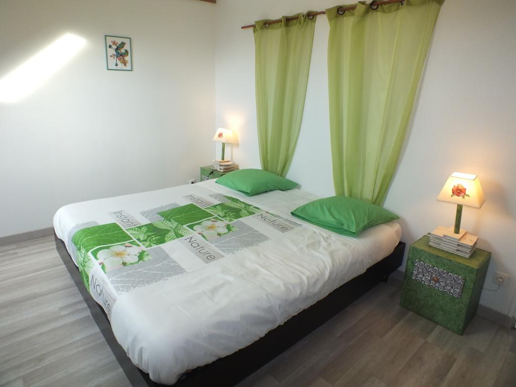 Chambre D'Hotes - La Rigaudiere Le Theil-de-Bretagne エクステリア 写真
